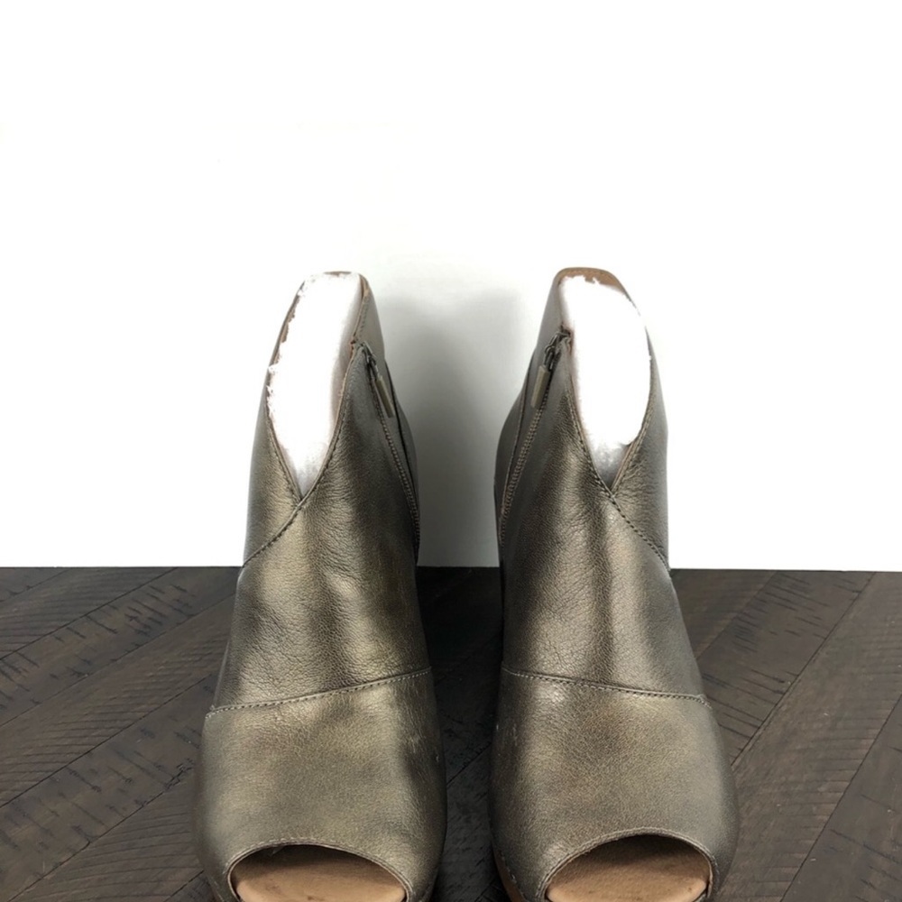 Dansko Delphina - Aged Bronze Metallic Bootie, Size 39 (side zip, peep toe).
